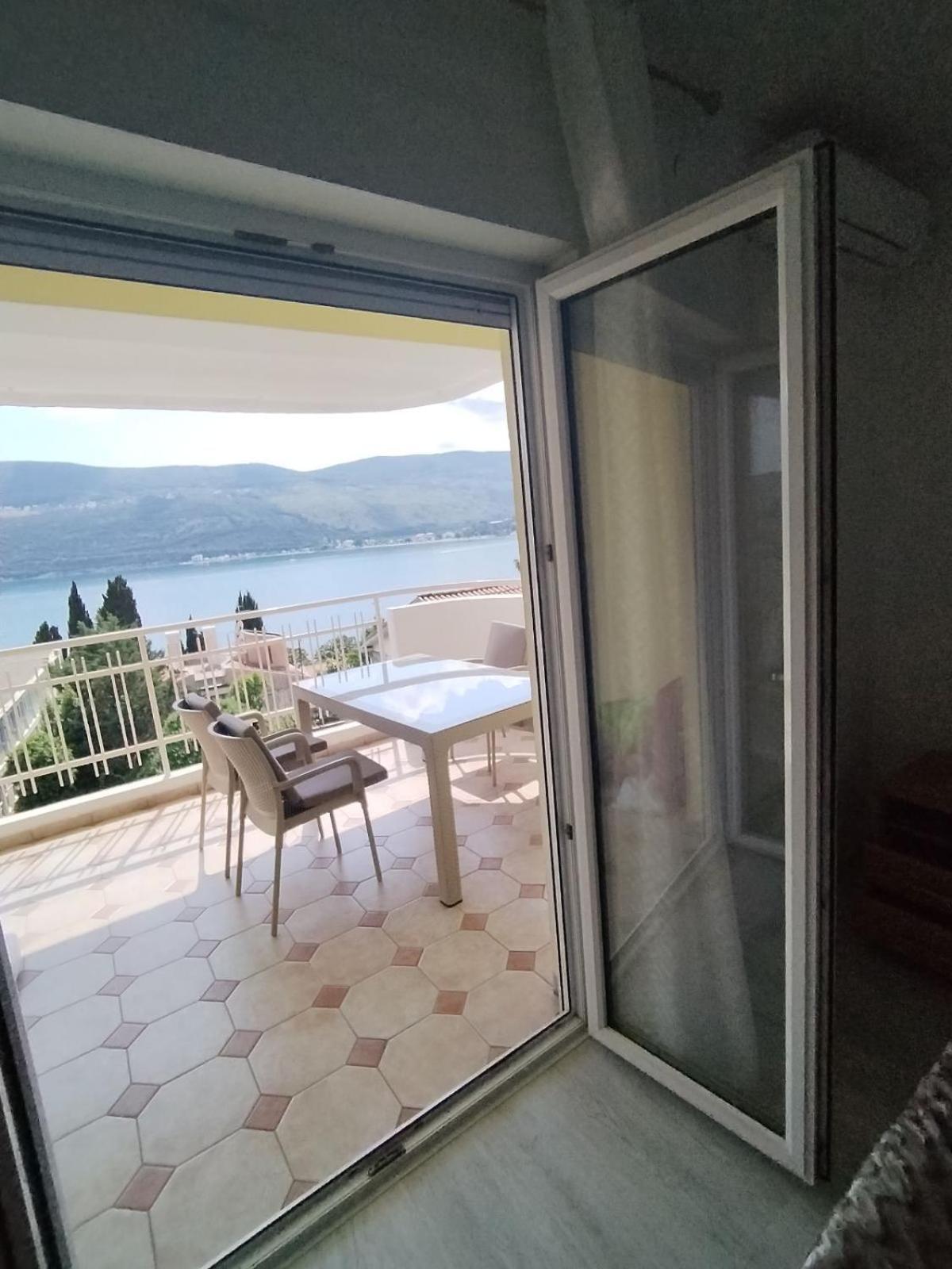 Apartment Topla Herceg Novi Exterior photo